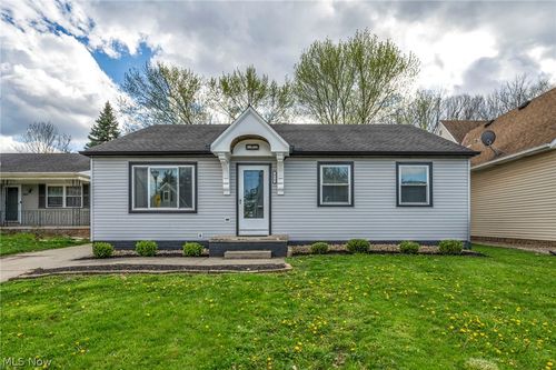 871 Marcie Dr, Cleveland, OH, 44109-4577 | Card Image