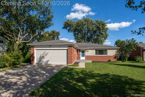 29378 Merrick Ave, Warren, MI, 48092-5417 | Card Image