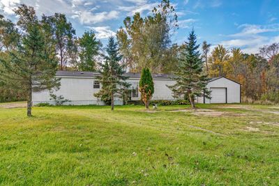 1620 Coats Grove Road, House other with 3 bedrooms, 2 bathrooms and null parking in Hastings MI | Image 2