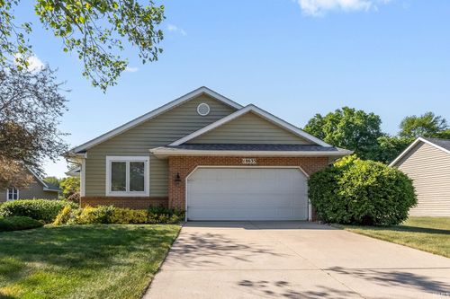 18633 Pauls Way, South Bend, IN, 46637-4211 | Card Image