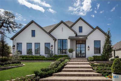 1926 Lyndon Street, House other with 5 bedrooms, 5 bathrooms and null parking in New Braunfels TX | Image 2