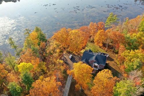 30 Millstone Ter, Bedford, NH, 03110-4236 | Card Image