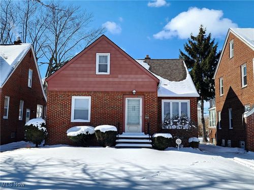 354 E 200th Street, Euclid, OH, 44119 | Card Image