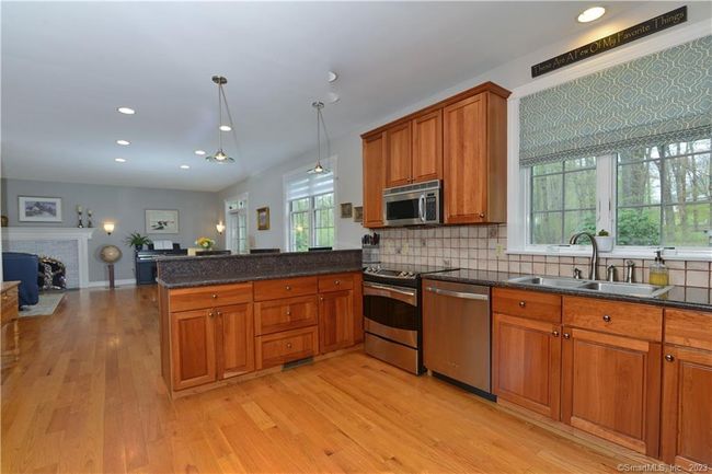 11 Hickey Rd, House other with 3 bedrooms, 3 bathrooms and 6 parking in Pomfret Center CT | Image 12