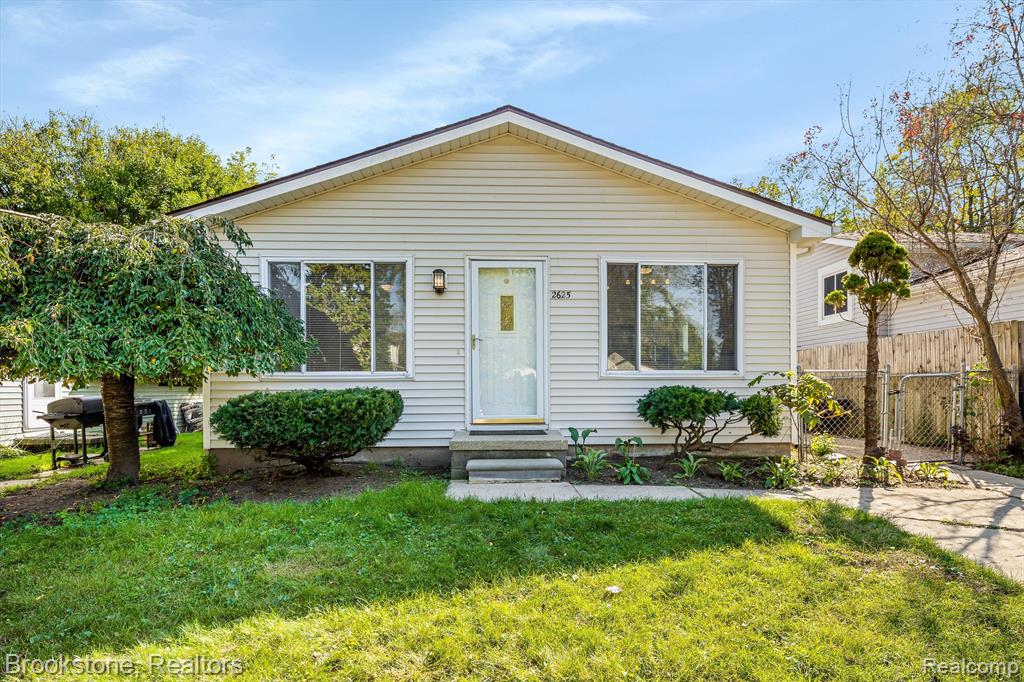 Corey St, Waterford, MI 48328 #1