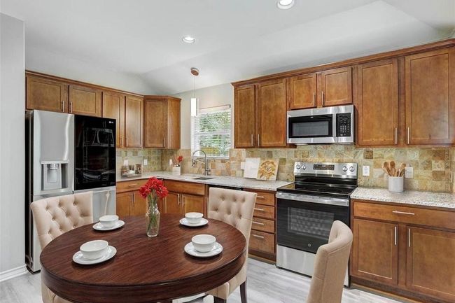 Photos marked as virtually staged are for visualization purposes only. Actual room dimensions and scale may vary. | Image 14