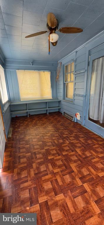 Residential in PLEASANTVILLE 2