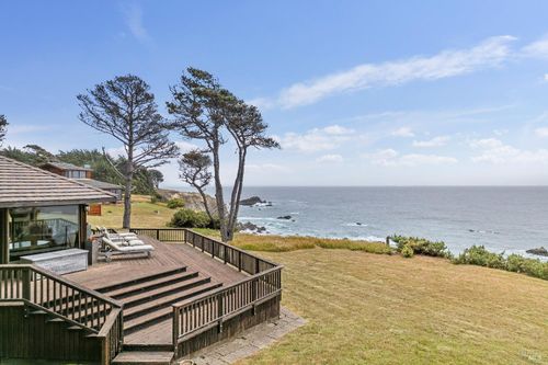 22100 Ninive Dr, Jenner, CA, 95450-9711 | Card Image