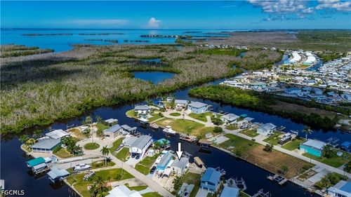 3908 Coconut Dr, St. James City, FL, 33956-2241 | Card Image