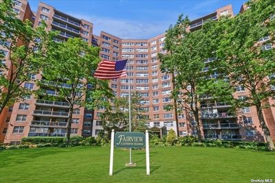 B807 - 61-20 Grand Central Parkway, Home with 1 bedrooms, 1 bathrooms and null parking in Forest Hills NY | Image 1