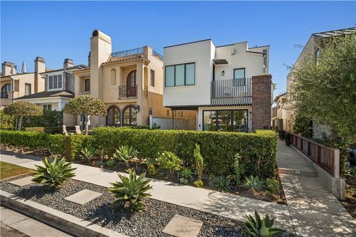 608 1/2 Orchid Ave, Corona del Mar, CA, 92625-2454 | Card Image