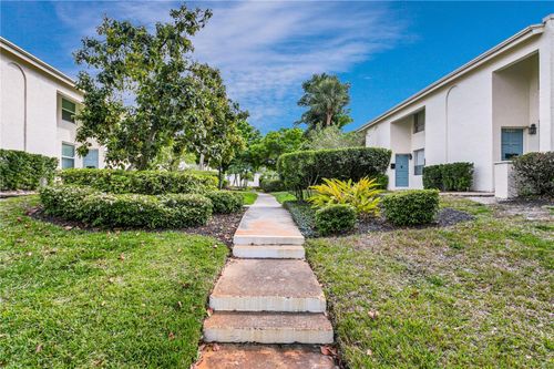 4510 La Capri Ct, TAMPA, FL, 33611-2336 | Card Image