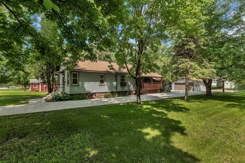 920 2nd Ave S, Sauk Rapids, MN, 56379-1002 | Card Image