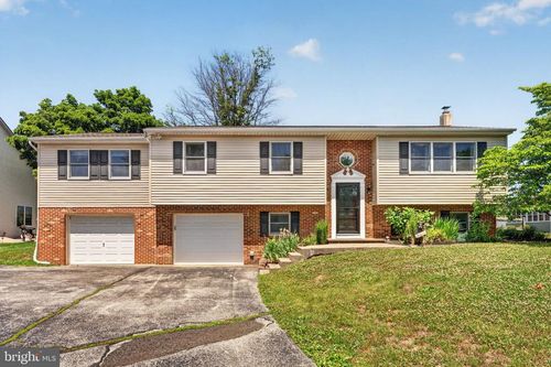 2519 Jane Ln, GILBERTSVILLE, PA, 19525-9165 | Card Image