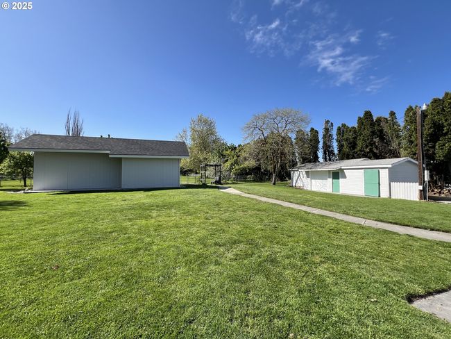 1082 E Highland Ave, House other with 5 bedrooms, 3 bathrooms and 2 parking in Hermiston OR | Image 8