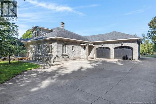100 Brigadoon Terr, House with 5 bedrooms, 3 bathrooms and null parking in Saint John NB | Card Image