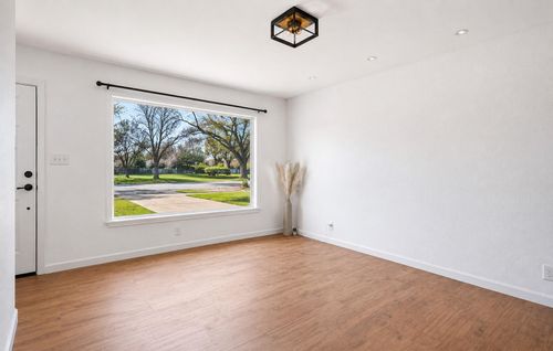 1704 Cherry Orchard Dr, Austin, TX, 78745-5340 | Card Image