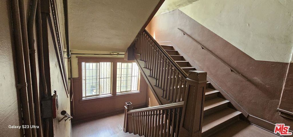 Residential Lease in Los Angeles 5
