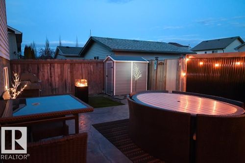 9119 166 Ave Nw, Edmonton, AB, T5Z3H4 | Card Image