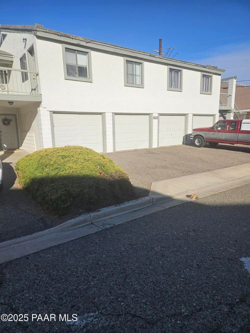 unit-220-6136 Antelope Villas Cir, Prescott, AZ, 86305-6179 | Card Image