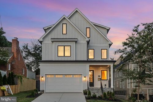 1905 N Taylor St, ARLINGTON, VA, 22207-3119 | Card Image