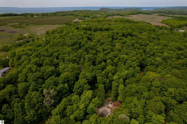 2481 S Schomberg Rd, House other with 3 bedrooms, 2 bathrooms and null parking in Lake Leelanau MI | Image 48