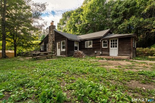 320 Colebrook Rd, Winsted, CT, 06098-2247 | Card Image
