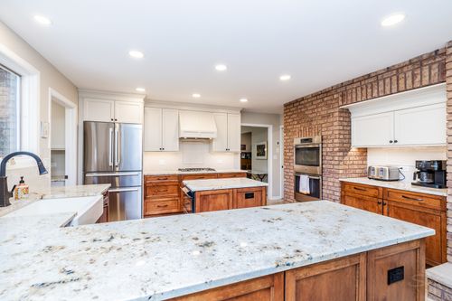 140 Janis Ln, Wood Dale, IL, 60191-2272 | Card Image