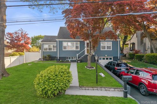 1 Francis Ln, Port Chester, NY, 10573-2313 | Card Image