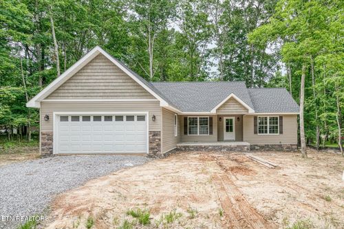 112 Dover Ln, Crossville, TN, 38558-8630 | Card Image
