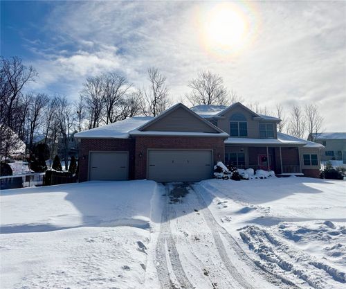 4295 Stone Creek Dr, Erie, PA, 16506-7009 | Card Image