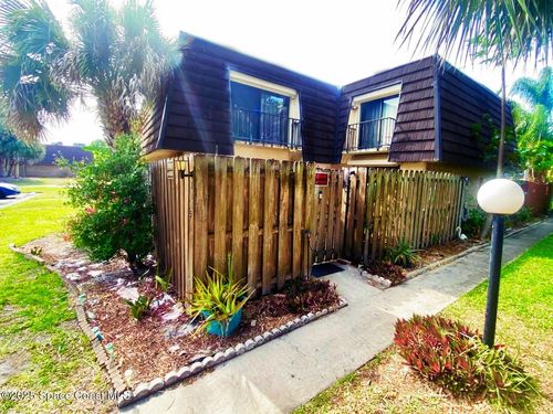 3115 Vista Oaks Cir Ne, PALM BAY, FL, 32905-3102 | Card Image