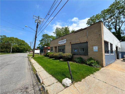 1949 Hayden Ave, East Cleveland, OH, 44112-4138 | Card Image