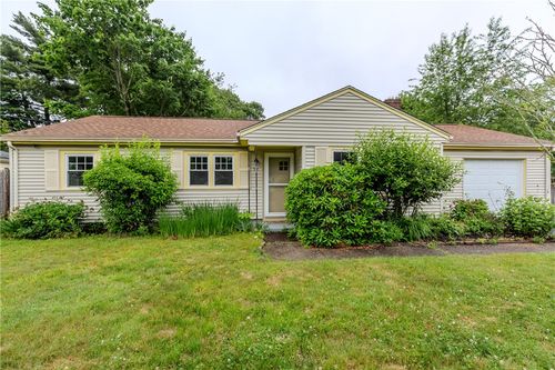 52 Capron Farm Dr, Warwick, RI, 02886-7702 | Card Image