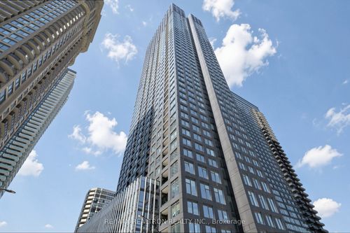 3807-395 Square 1 Dr, Mississauga, ON, L5B0P6 | Card Image