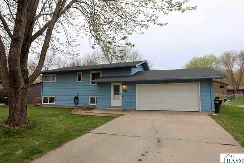 1468 Loren Street, St. Peter, MN, 56082 | Card Image