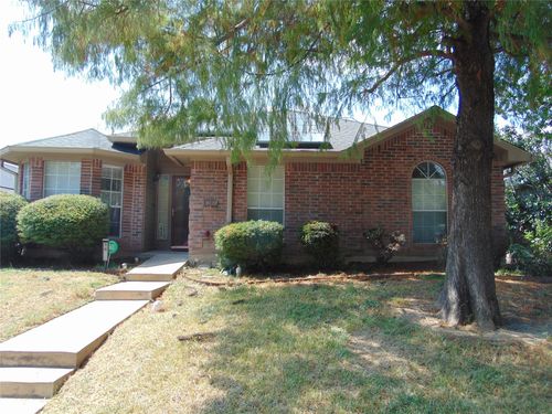 1425 Sunnymeadow Rd, Lancaster, TX, 75134-3027 | Card Image