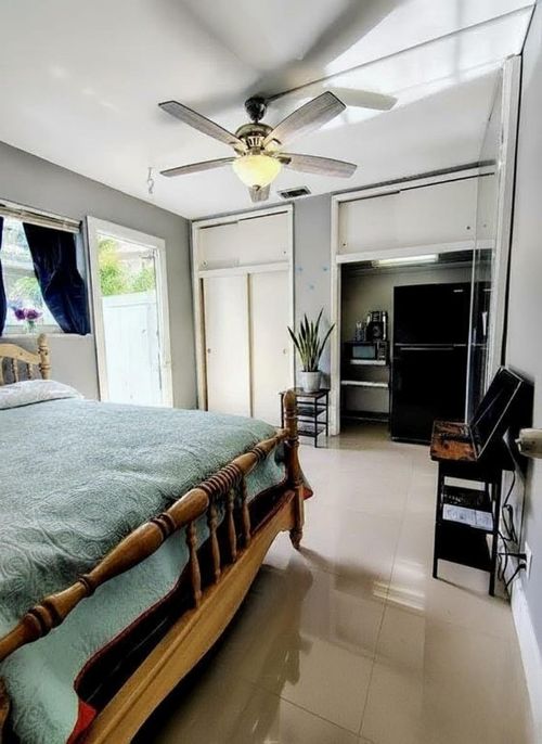 b-845 S Highland Dr, Hollywood, FL, 33021-8208 | Card Image