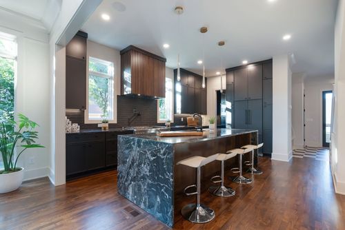 1618 7th Ave N, Nashville, TN, 37208-2220 | Card Image