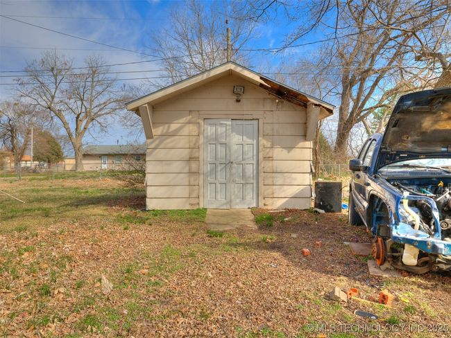 102 N Hayden St, House other with 3 bedrooms, 1 bathrooms and null parking in Chouteau OK | Image 24