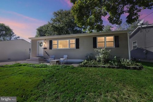 413 W 1st Ave, RUNNEMEDE, NJ, 08078-1545 | Card Image