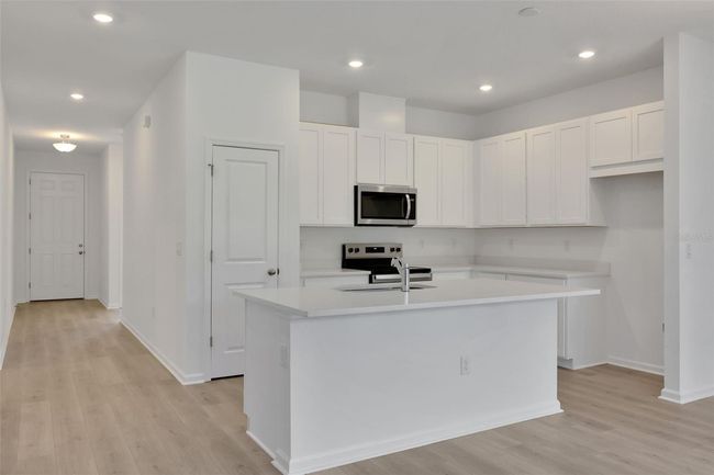 2932 Supermarine Loop, House other with 4 bedrooms, 2 bathrooms and null parking in TAVARES FL | Image 11