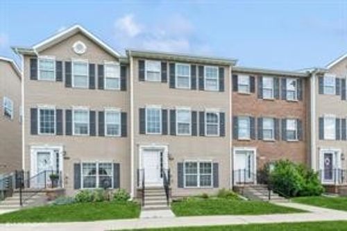 4528 Ne Mcdougal Ln, Ankeny, IA, 50021-6761 | Card Image