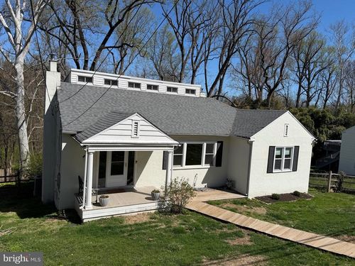 220 Balligomingo Rd, CONSHOHOCKEN, PA, 19428-2606 | Card Image