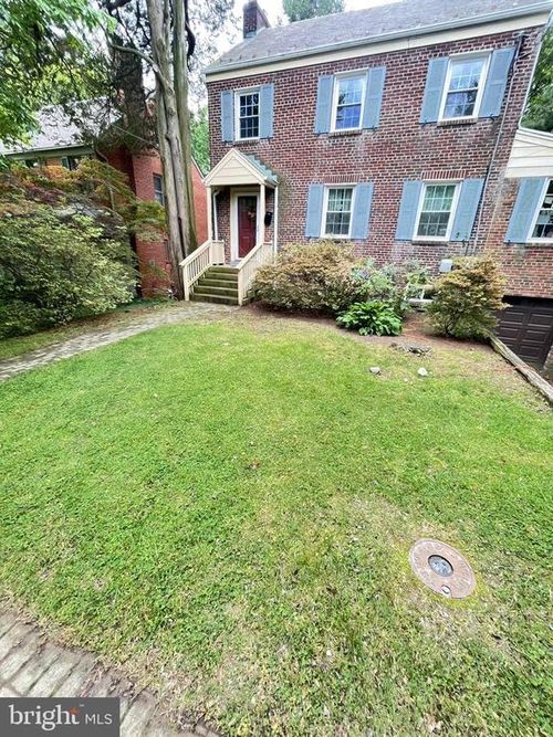 812 Woodside Pkwy, SILVER SPRING, MD, 20910-4251 | Card Image