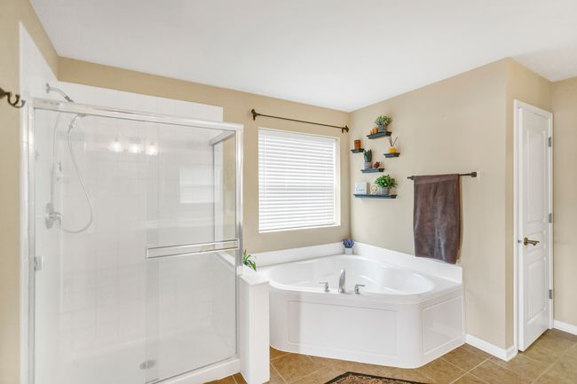13 Benton Ct, House other with 4 bedrooms, 4 bathrooms and 3 parking in Algonquin IL | Image 27