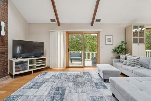 20 Murdock Rd, Stoneham, MA, 02180 | Card Image