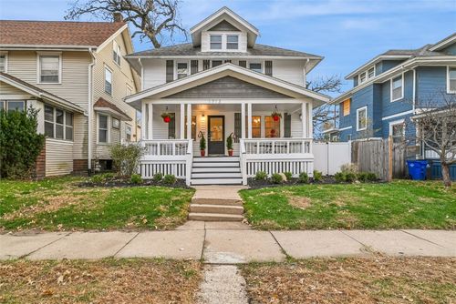 1713 7th Ave Se, Cedar Rapids, IA, 52403-2633 | Card Image