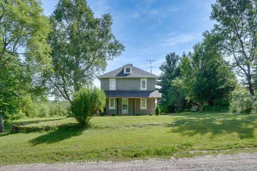 905 Starratt Rd, Burks Falls, ON, P0A1C0 | Card Image