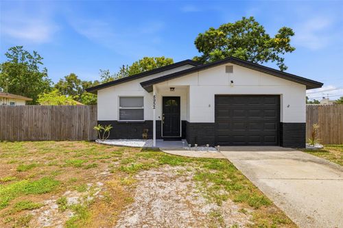 8952 Narcissus Ave, SEMINOLE, FL, 33777-3342 | Card Image